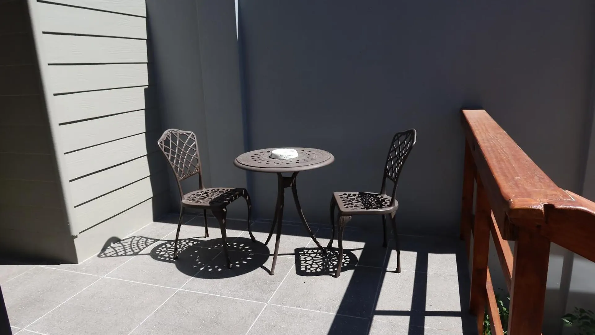 Apartment Weaver Lane Country Escape - The Bandit Porcupine Port Elizabeth